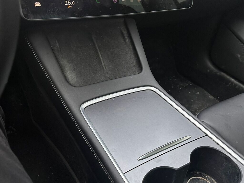 Tesla Model 3 2022 Valkoinen