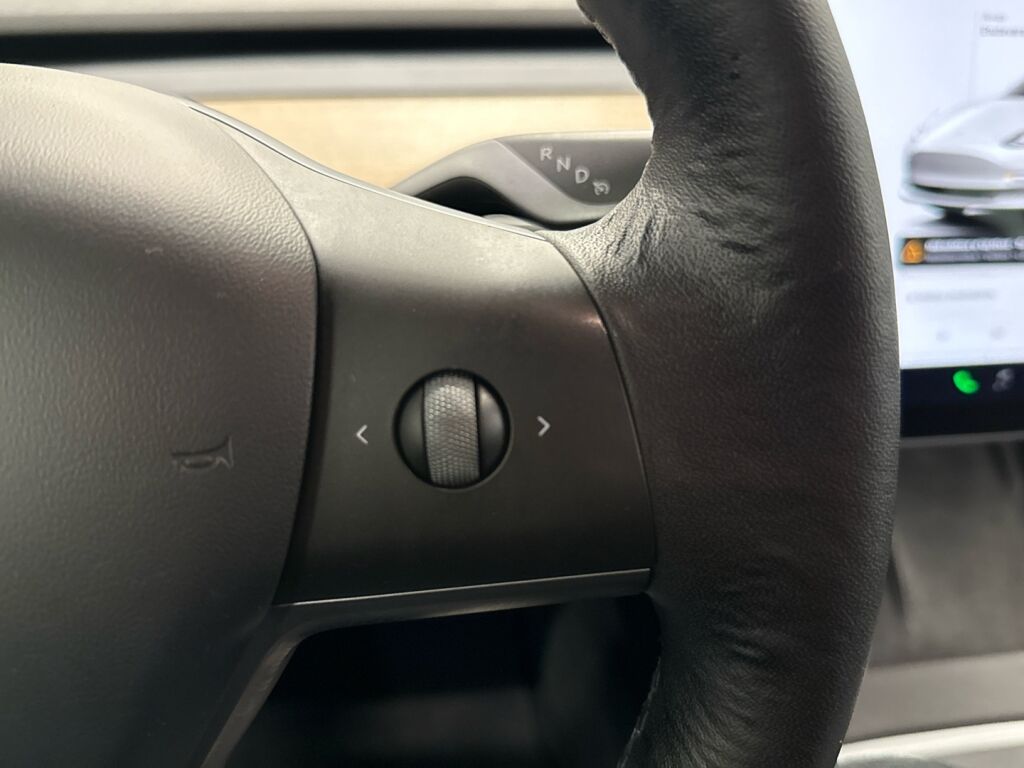 Tesla Model 3 2022 Valkoinen