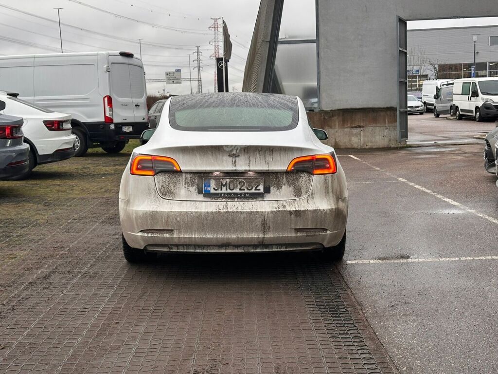 Tesla Model 3 2022 Valkoinen