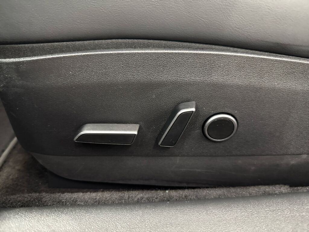 Tesla Model 3 2022 Valkoinen