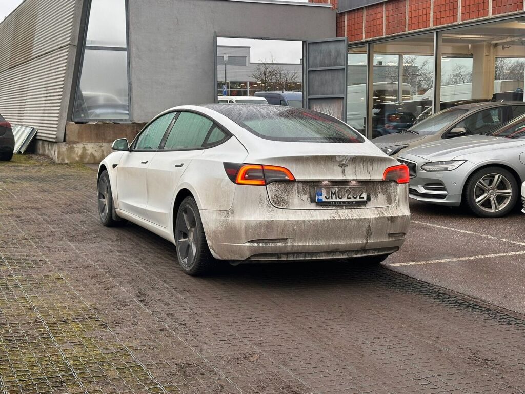 Tesla Model 3 2022 Valkoinen