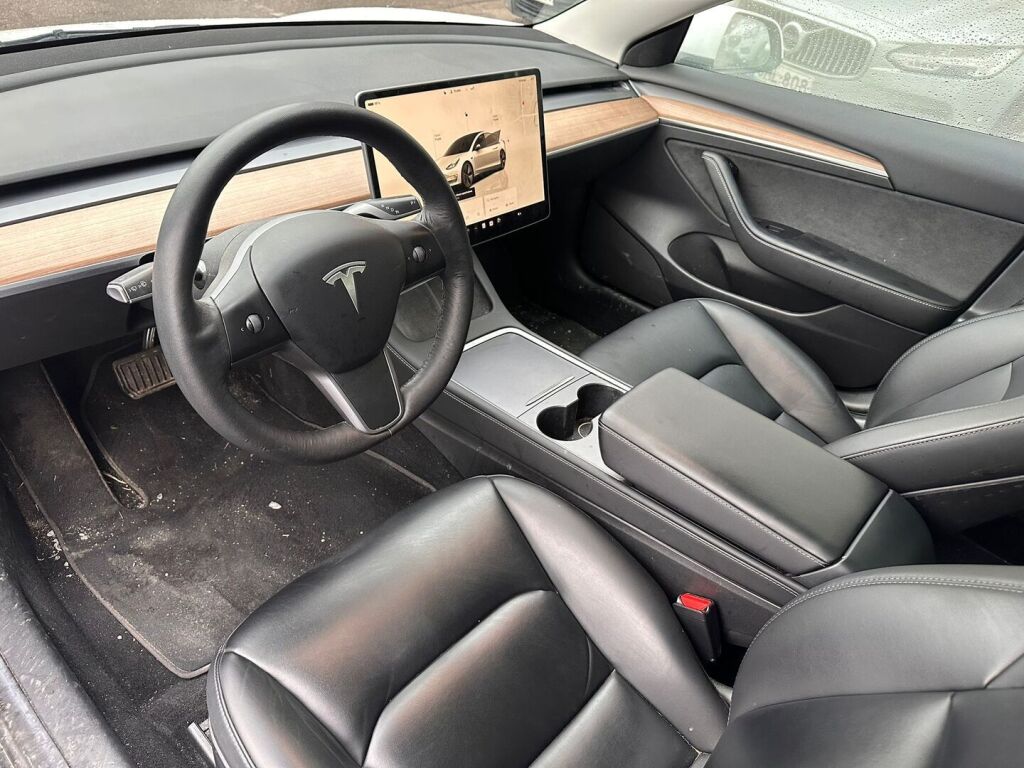 Tesla Model 3 2022 Valkoinen