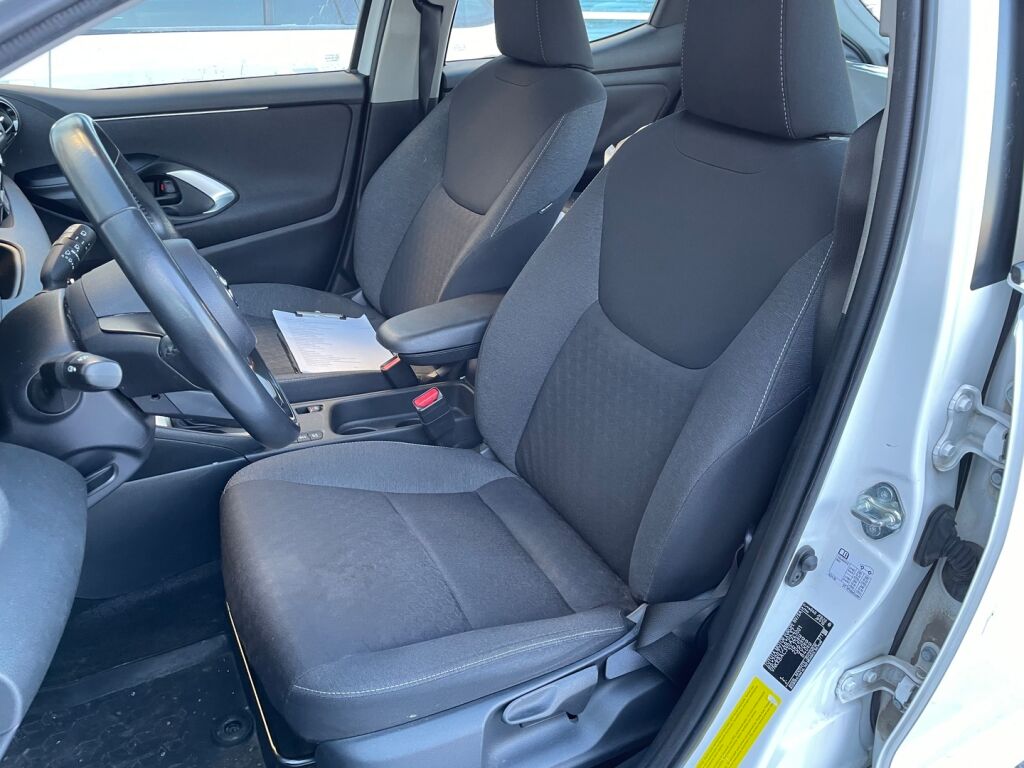 Toyota Yaris 2023 Valkoinen