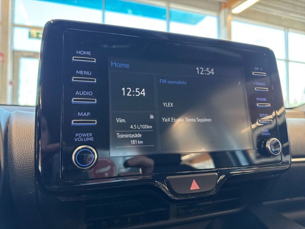 Toyota Yaris 2023 Valkoinen