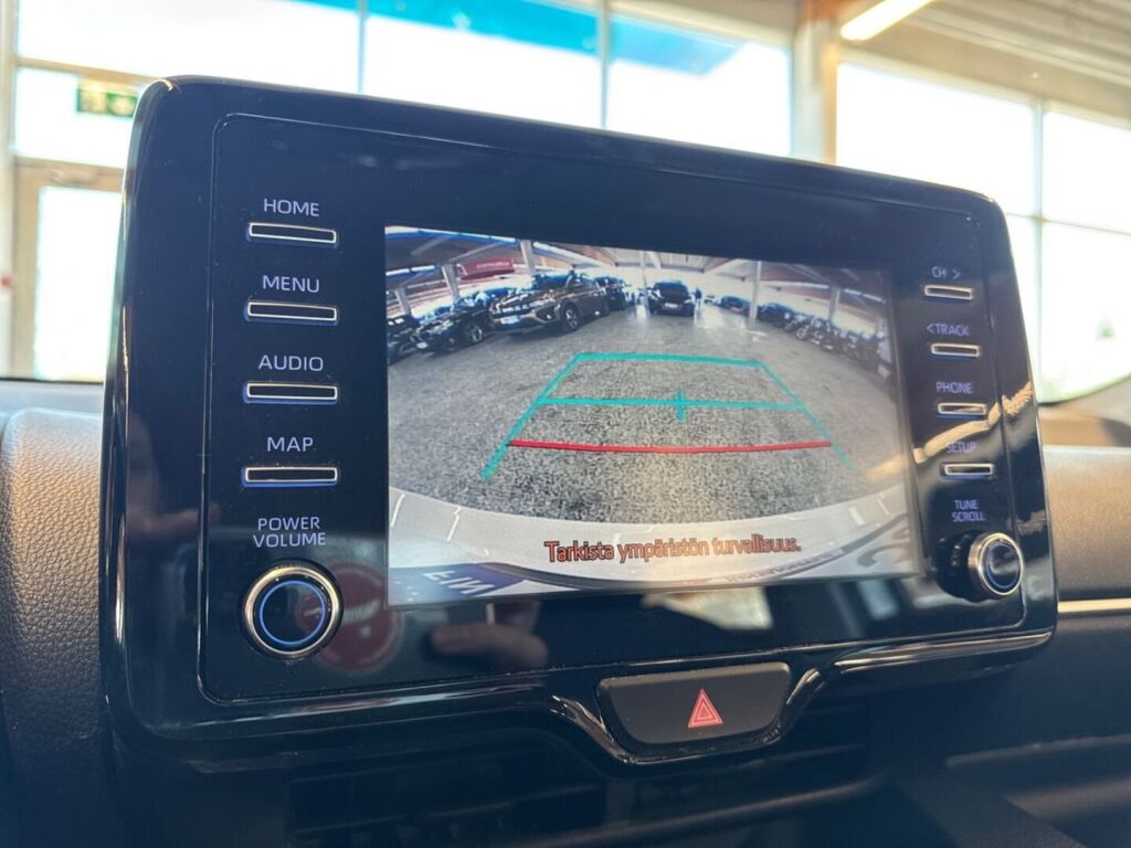 Toyota Yaris 2023 Valkoinen