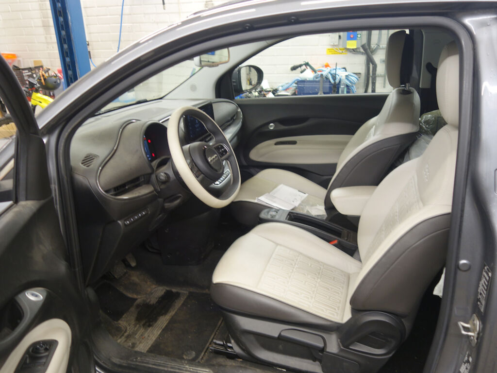 Fiat 500e 2022 Harmaa