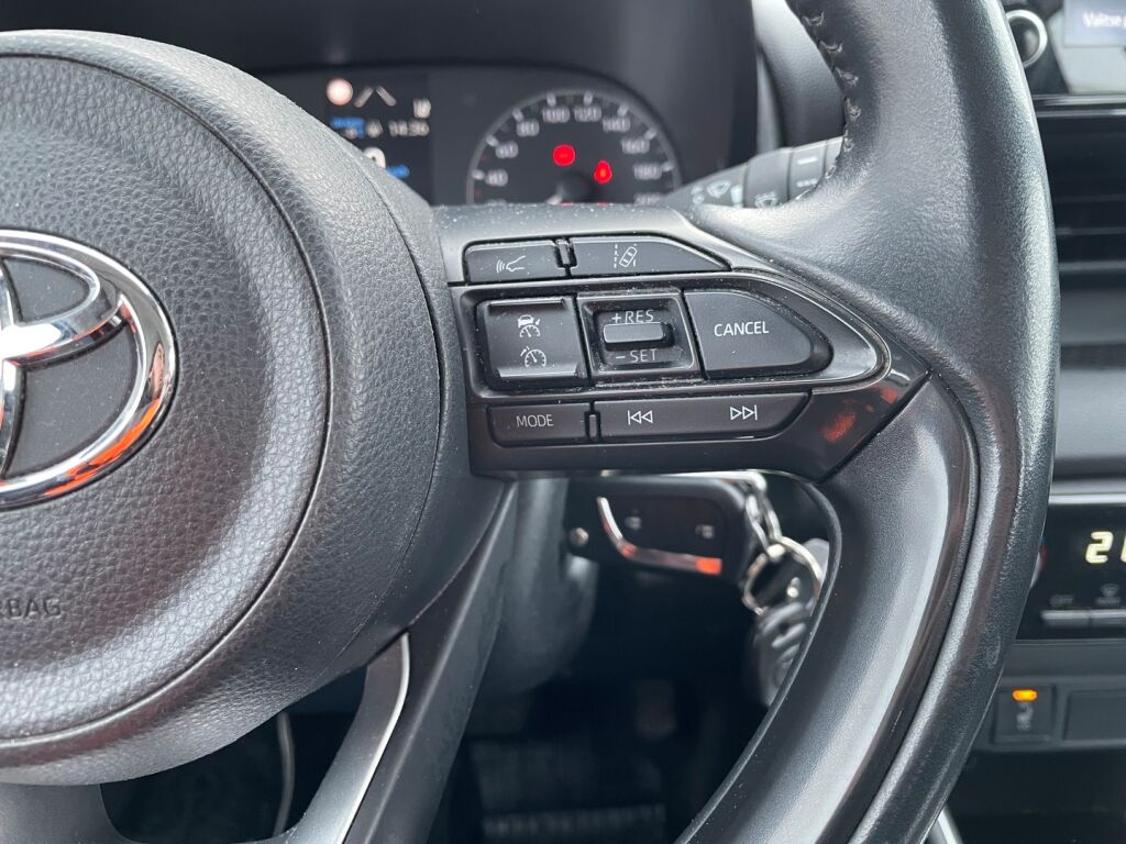 Toyota Yaris 2023 Valkoinen