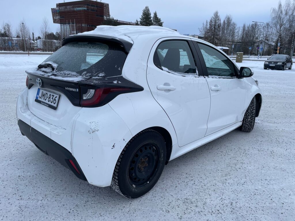 Toyota Yaris 2023 Valkoinen