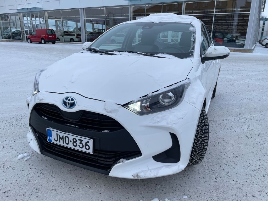 Toyota Yaris 2023 Valkoinen