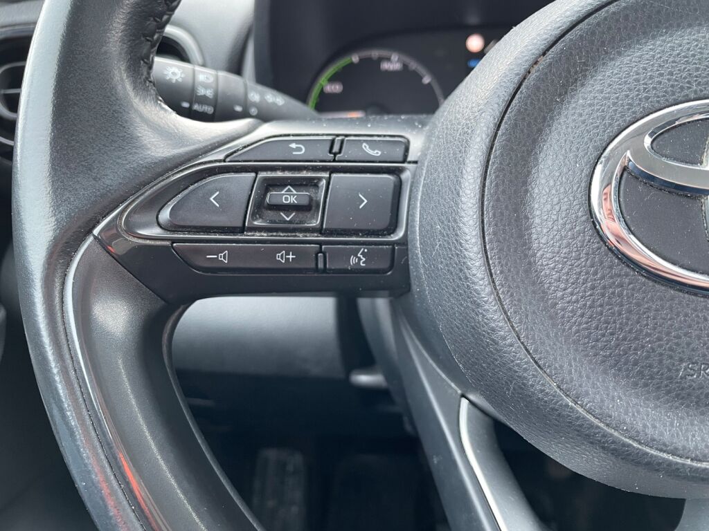 Toyota Yaris 2023 Valkoinen