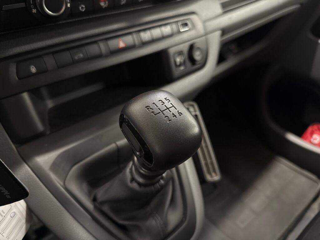 Peugeot Expert 2023 Valkoinen