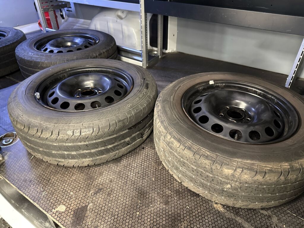 Peugeot Expert 2023 Valkoinen