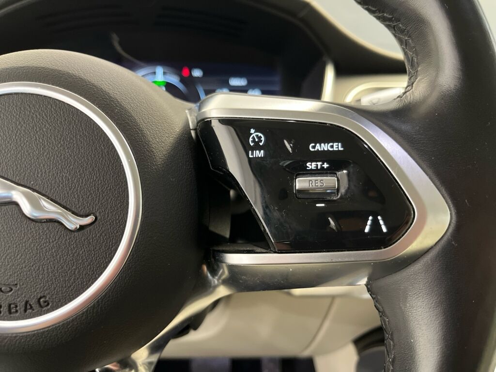 Jaguar I-PACE 2018 Harmaa