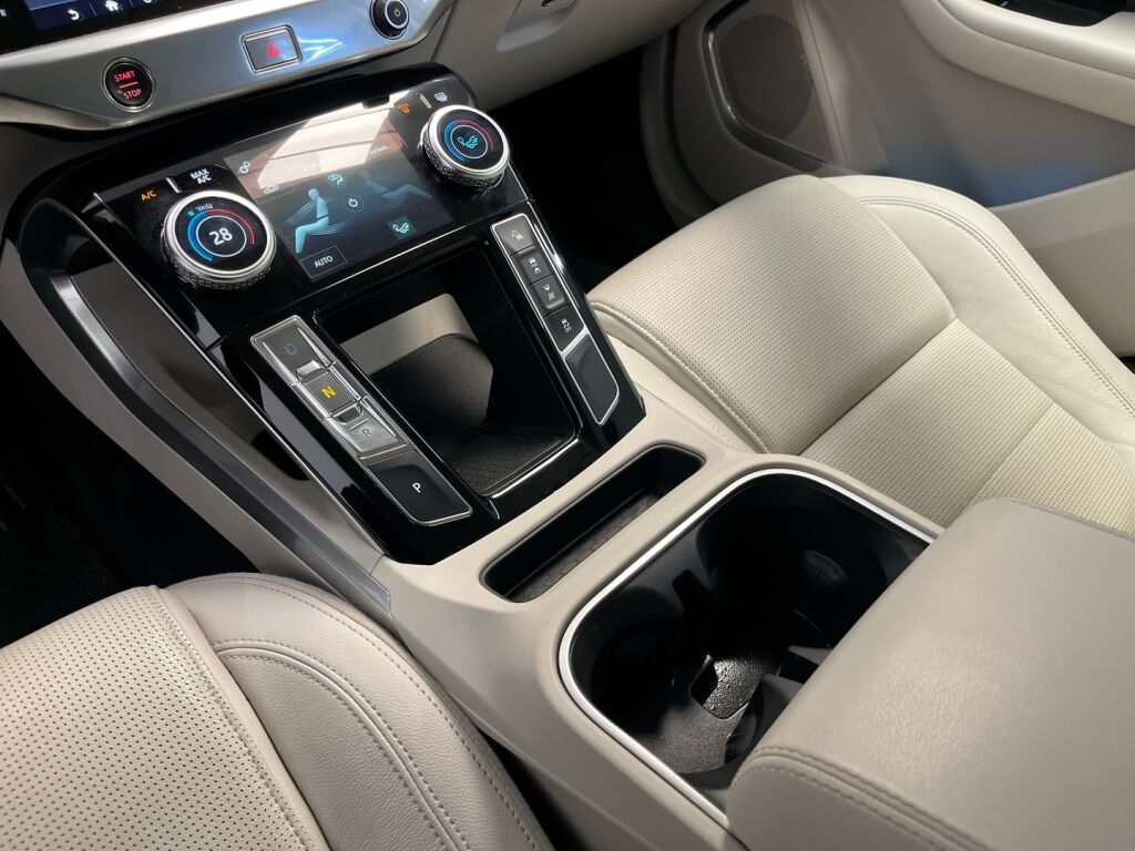 Jaguar I-PACE 2018 Harmaa