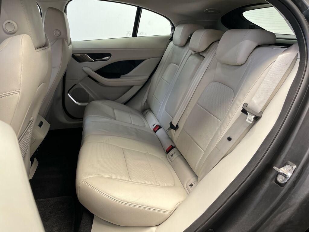 Jaguar I-PACE 2018 Harmaa