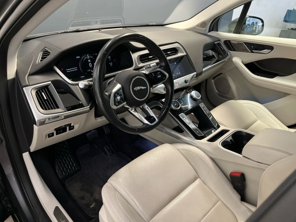 Jaguar I-PACE 2018 Harmaa