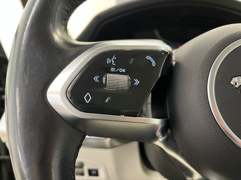 Jaguar I-PACE 2018 Harmaa