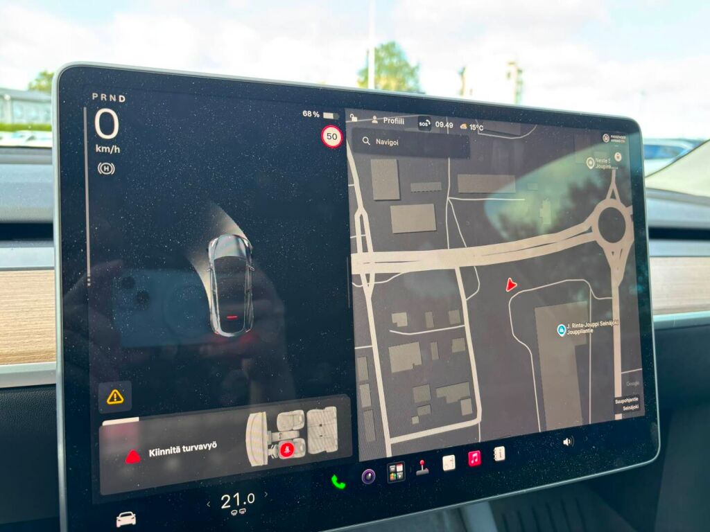 Tesla Model Y 2022 Harmaa
