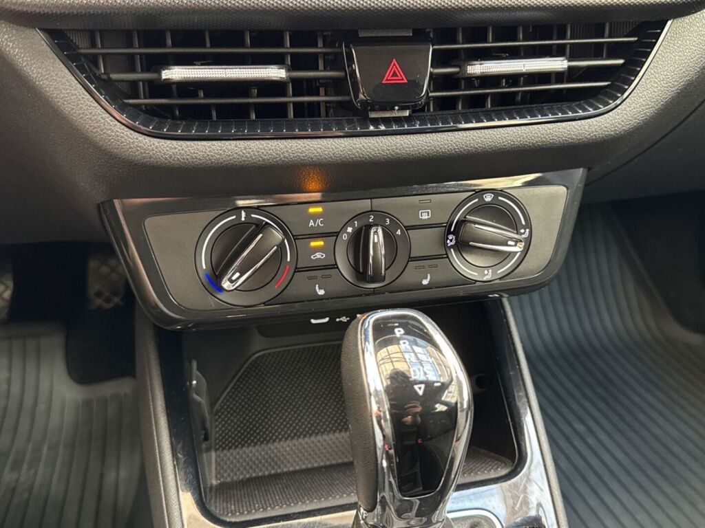 Skoda Fabia 2023 Harmaa