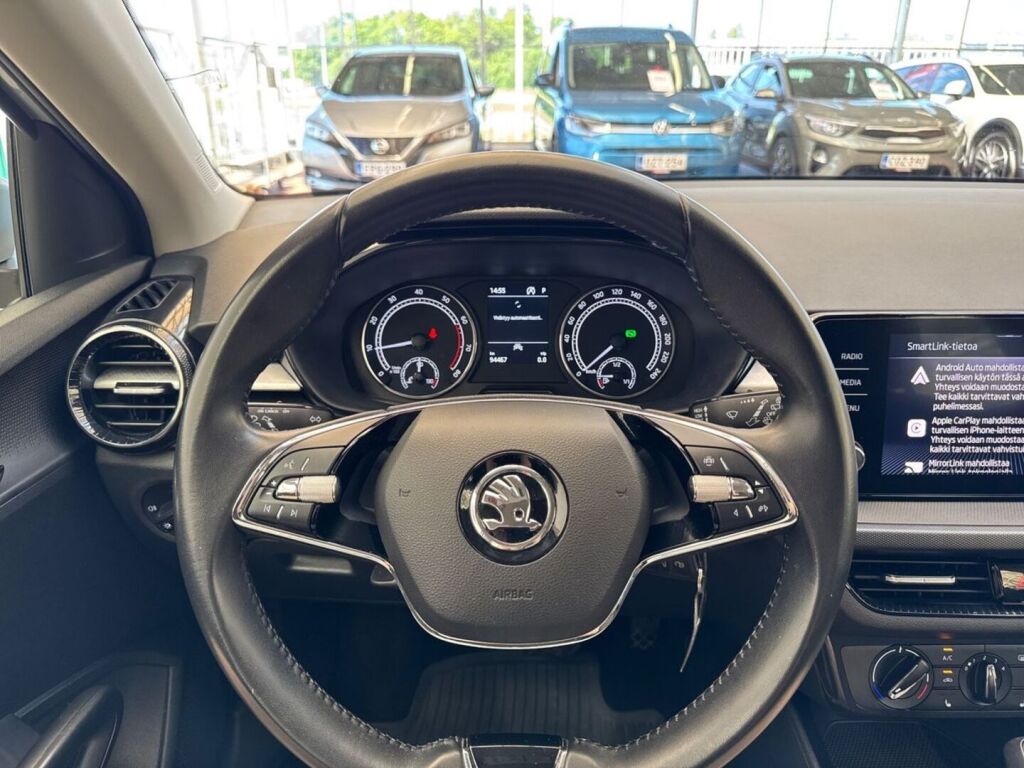 Skoda Fabia 2023 Harmaa