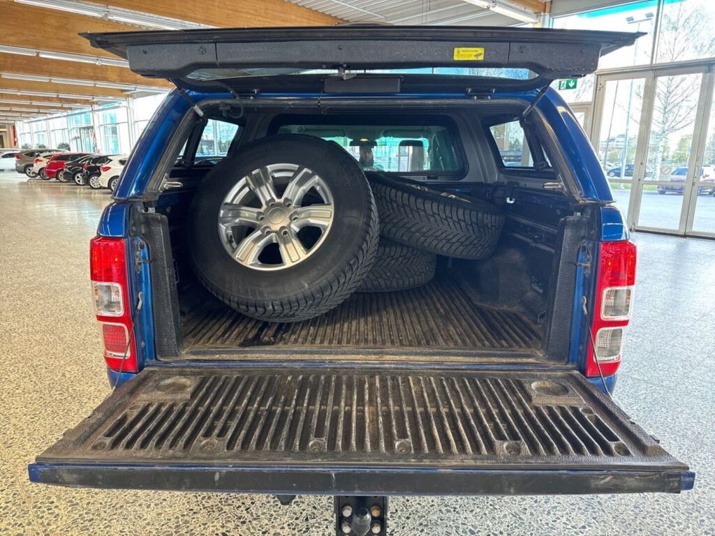 Ford Ranger 2023 Sininen