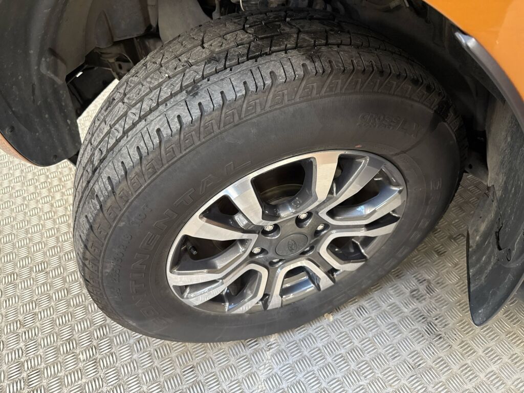 Ford Ranger 2022 Oranssi