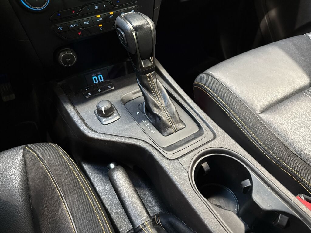 Ford Ranger 2022 Oranssi