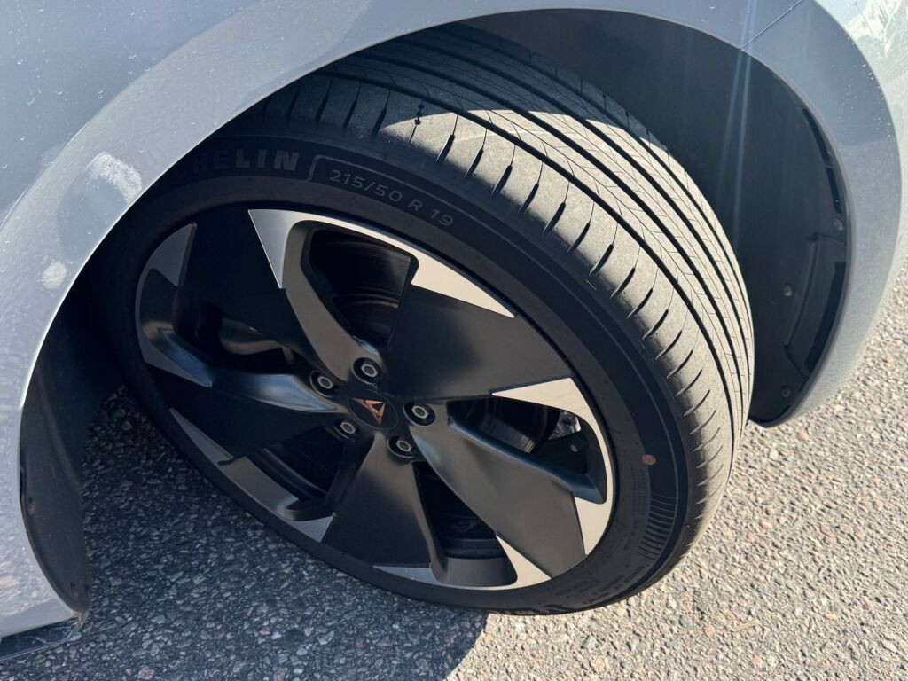 Cupra Born 2022 Harmaa