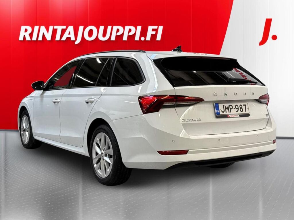 Skoda Octavia 2022 Valkoinen