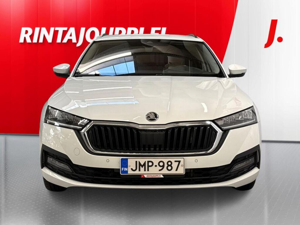 Skoda Octavia 2022 Valkoinen
