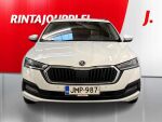 Skoda Octavia 2022 Valkoinen