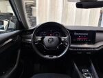 Skoda Octavia 2022 Valkoinen