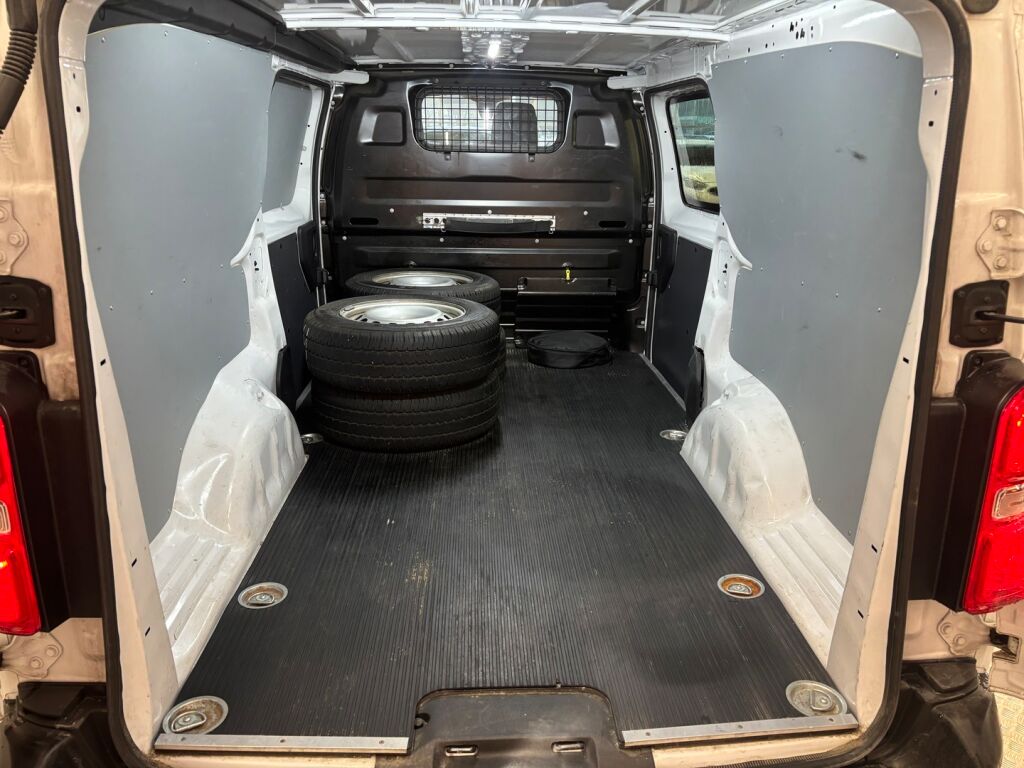 Citroen e-Jumpy 2022 Valkoinen