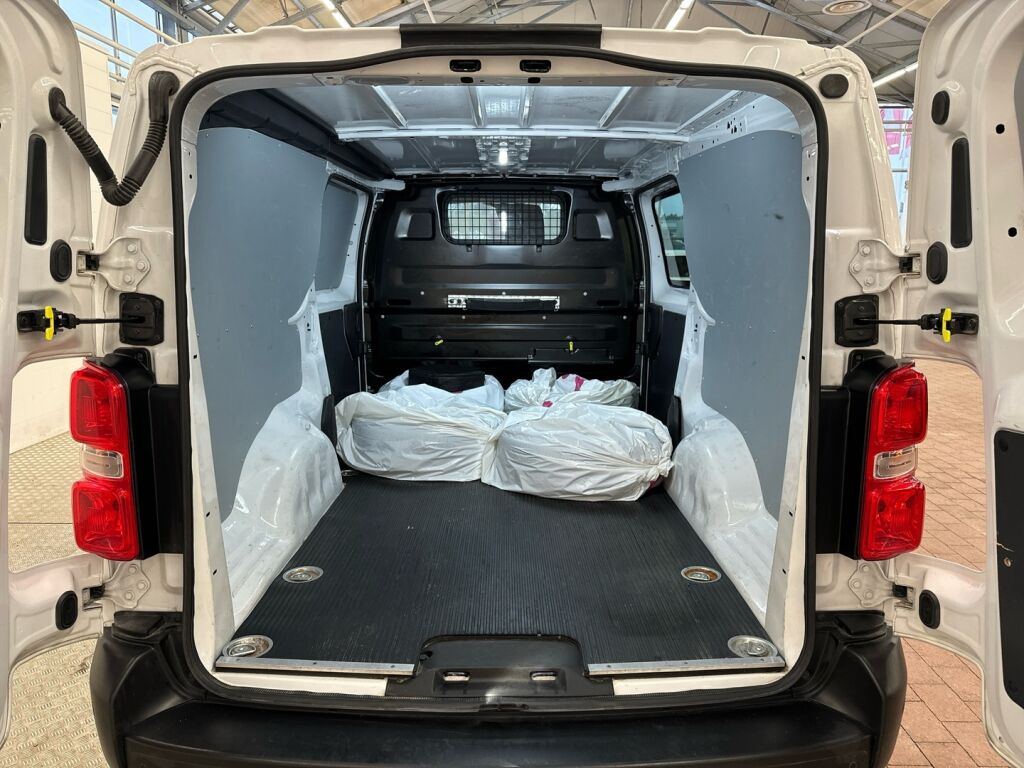 Citroen e-Jumpy 2022 Valkoinen