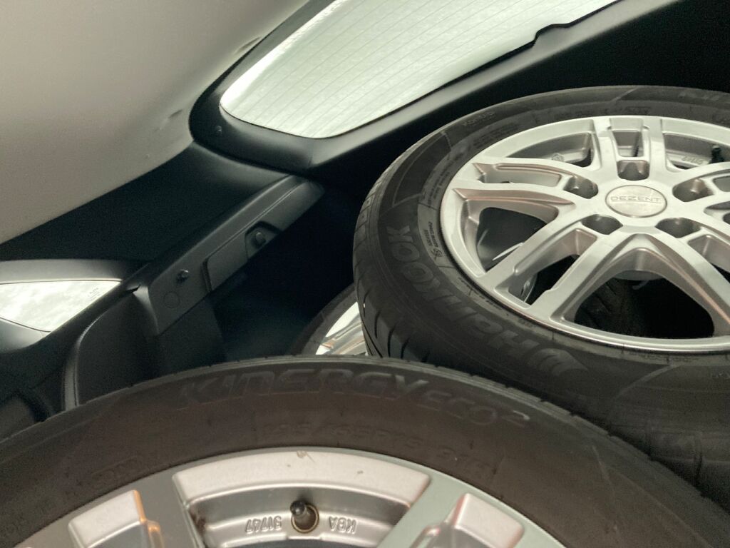 Kia Ceed 2023 Metallinhohto Hopea