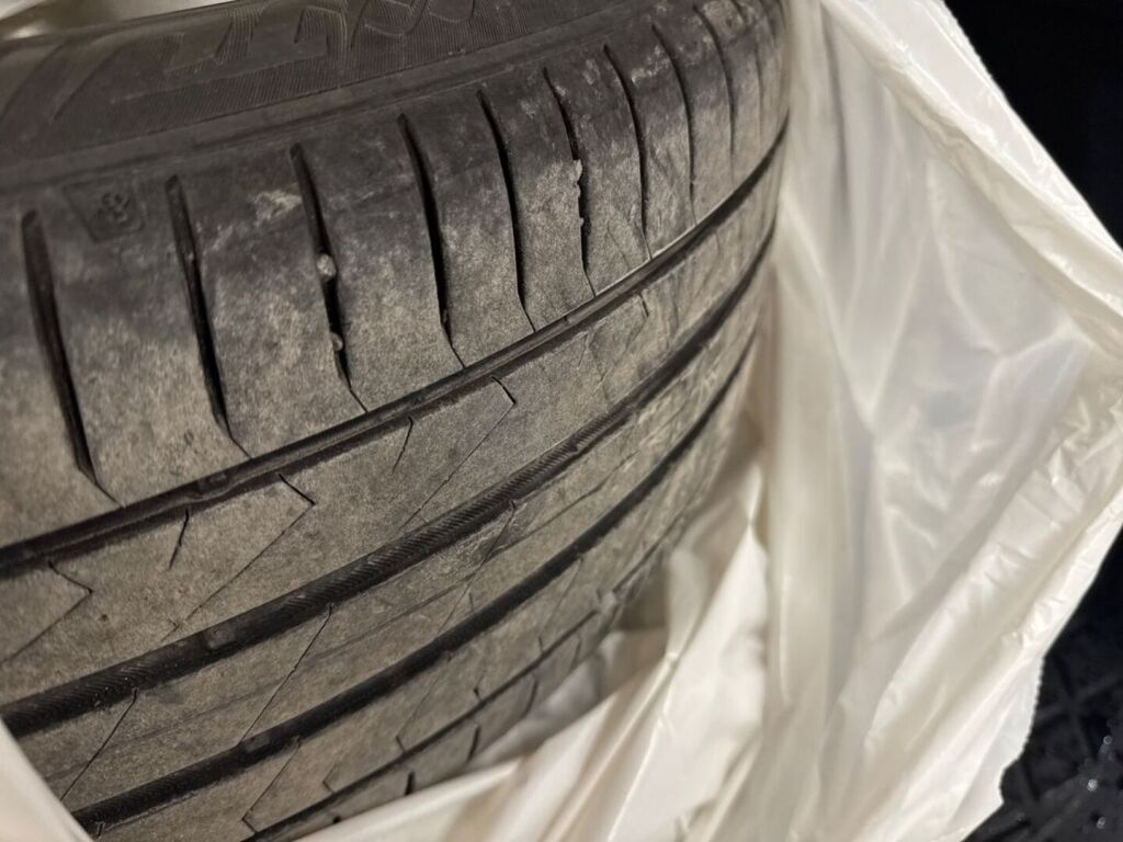 Mini Countryman 2019 Punainen