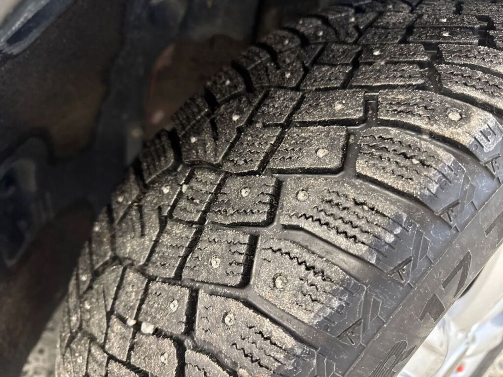 Mini Countryman 2019 Punainen