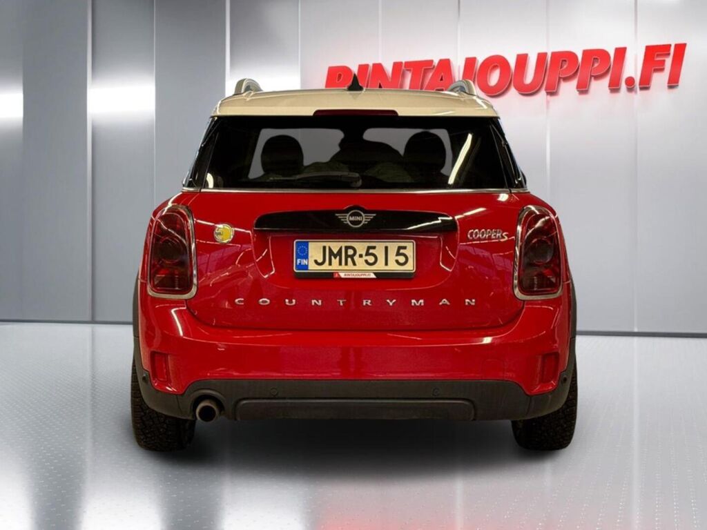 Mini Countryman 2019 Punainen