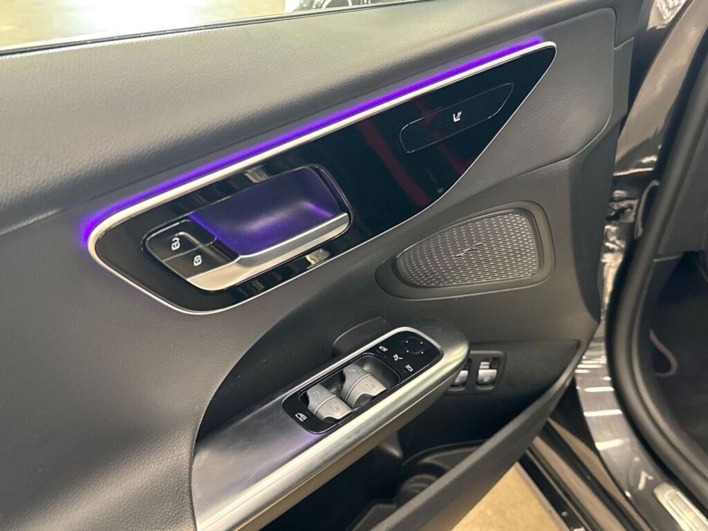 Mercedes-Benz C 2022 Harmaa