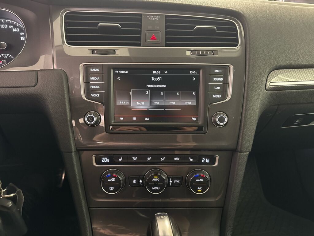 Volkswagen Golf 2015 Sininen