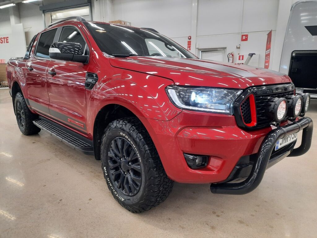 Ford Ranger 2022 Punainen