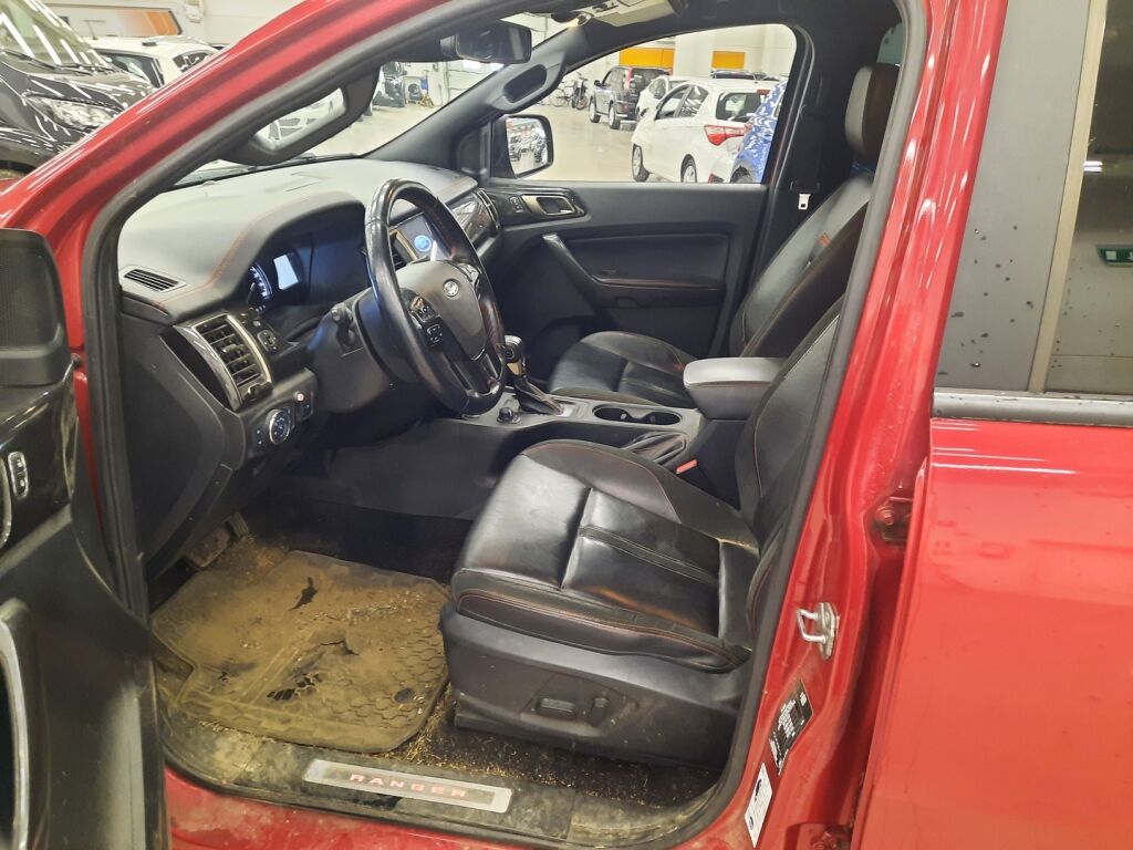 Ford Ranger 2022 Punainen