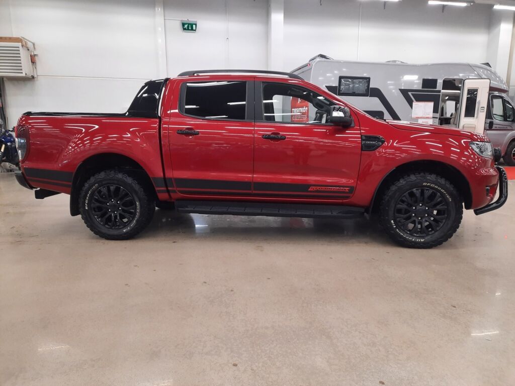 Ford Ranger 2022 Punainen