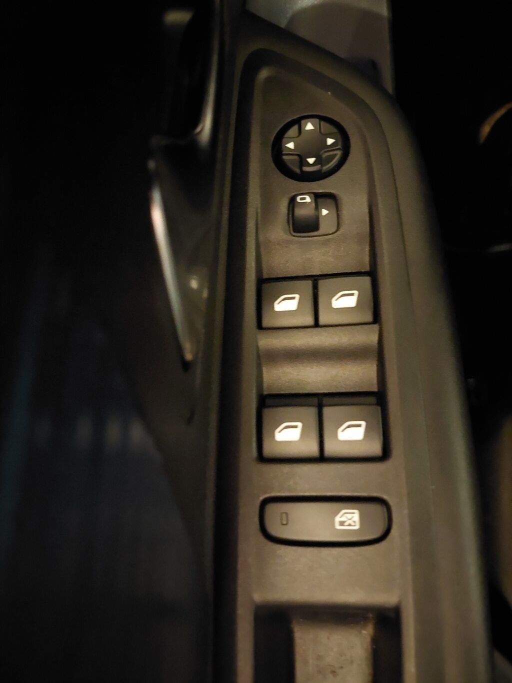 Citroen e-C4 2022 Oranssi