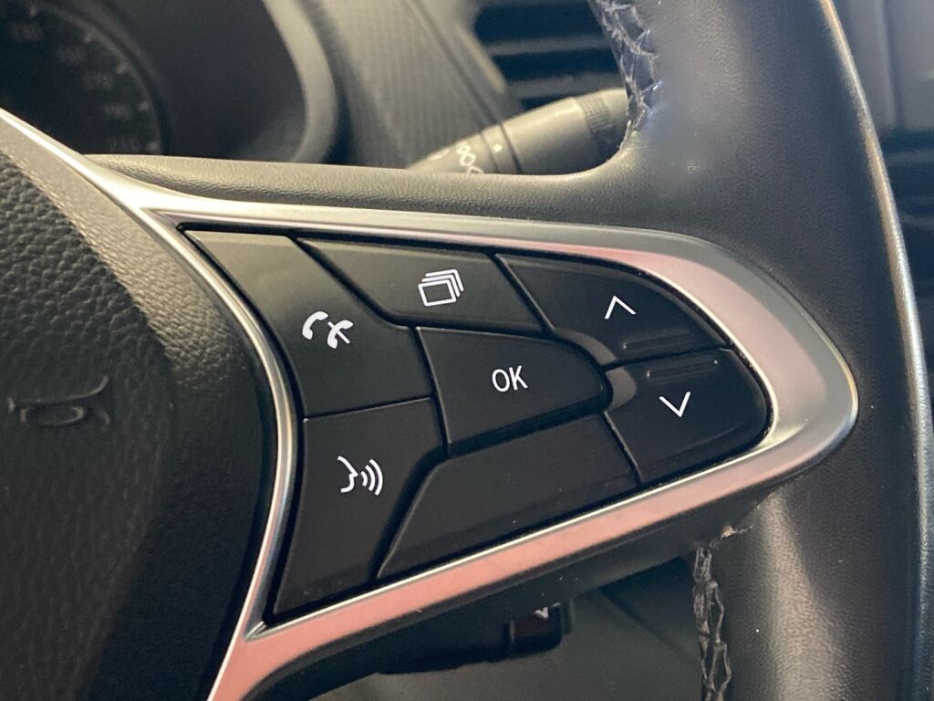 Renault Trafic 2022 Valkoinen