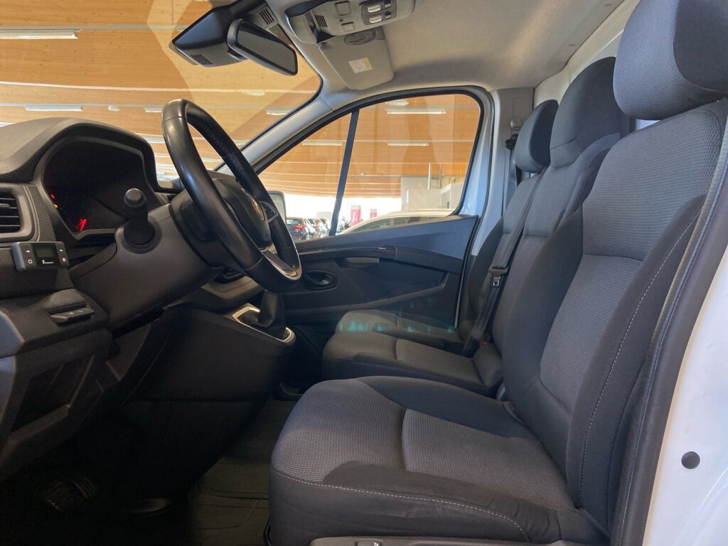 Renault Trafic 2022 Valkoinen
