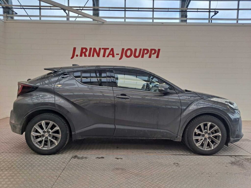 Toyota C-HR 2021 Harmaa