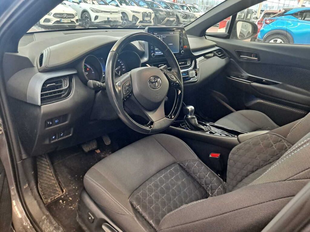 Toyota C-HR 2021 Harmaa