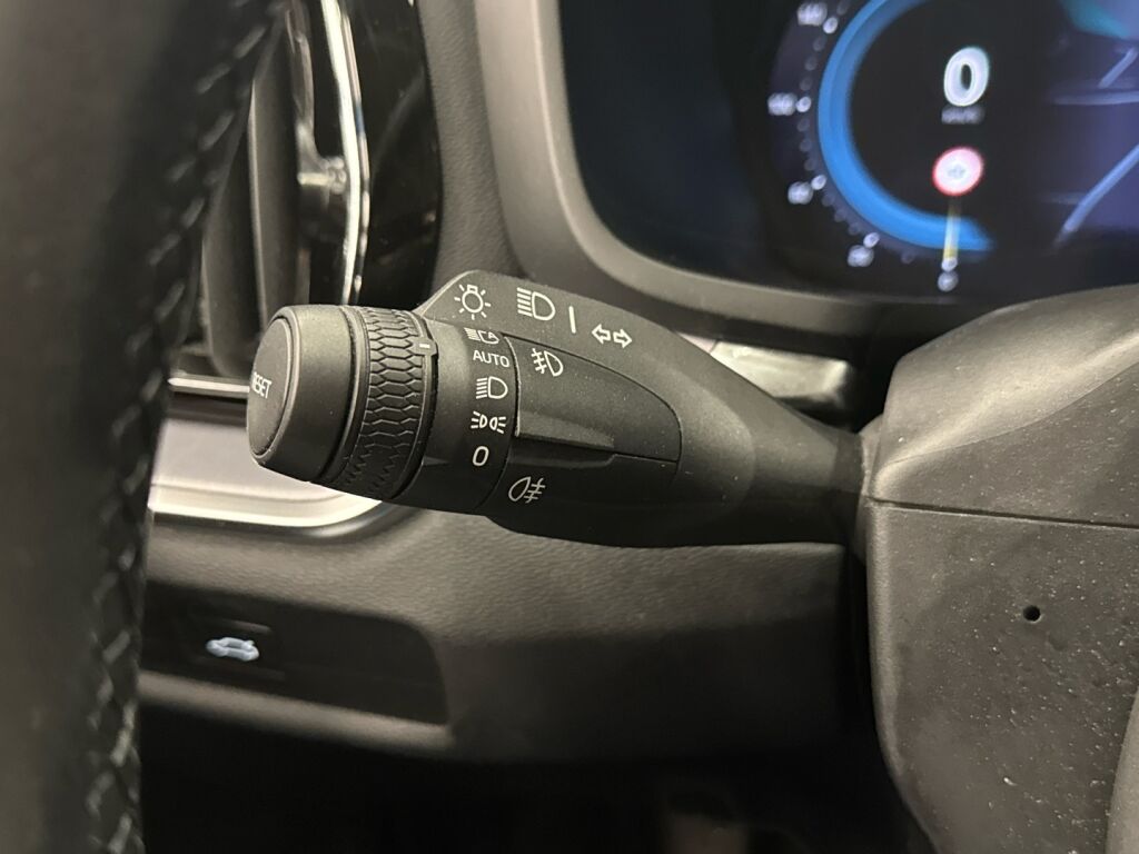 Volvo V60 2022 Harmaa