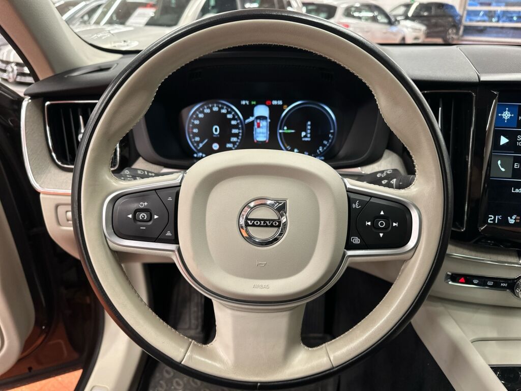 Volvo XC60 2018 Harmaa